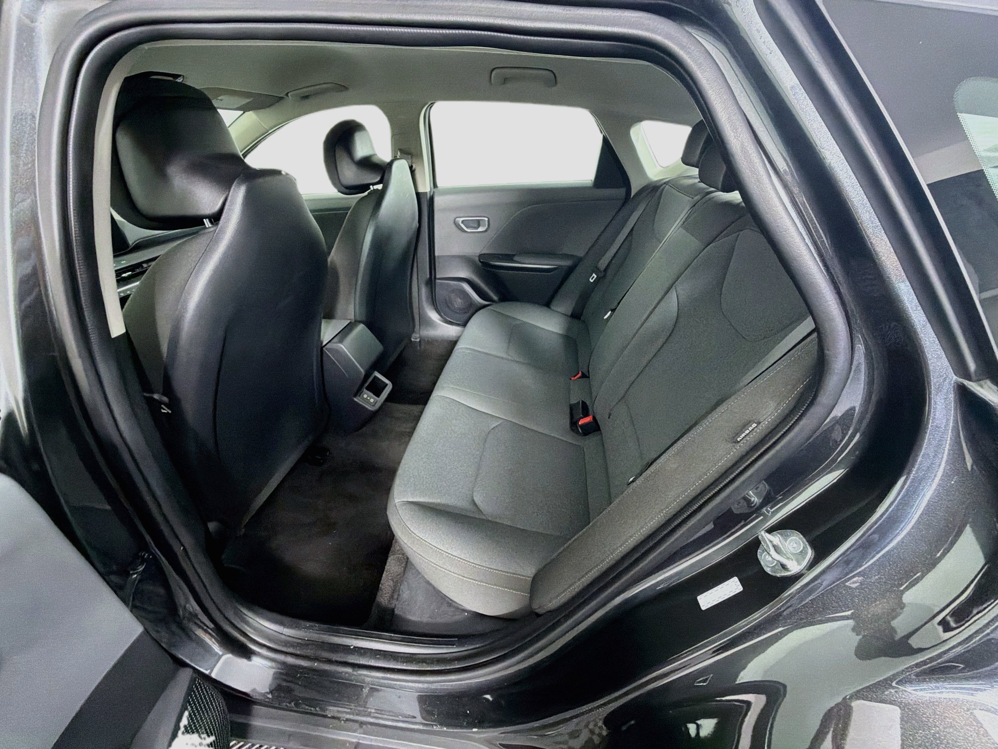 Used 2025 Kia K4 FWD image 28