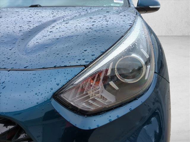 Used 2020 Kia Niro EX Premium image 9