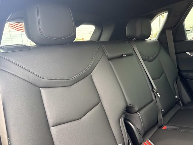 Certified 2024 Cadillac XT5 Luxury w/ LPO, Floor Liner Package AWD/4WD image 24
