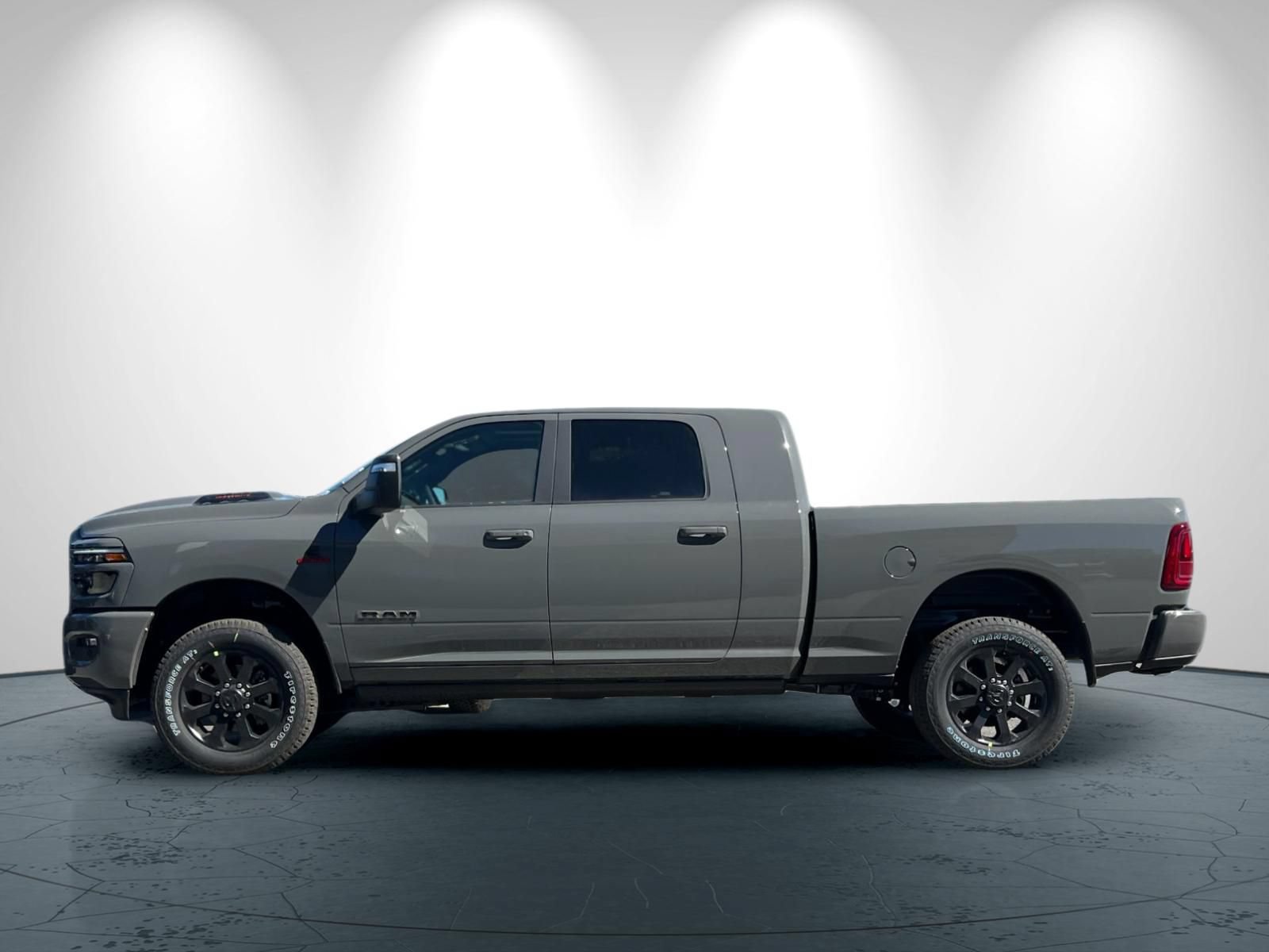 New 2026 RAM 2500 Laramie AWD/4WD image 7