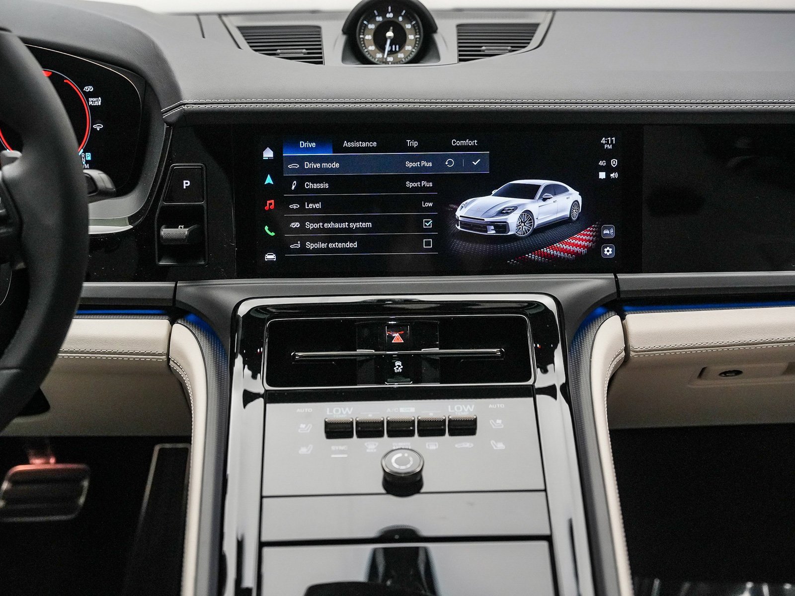 Certified 2025 Porsche Panamera Turbo image 17