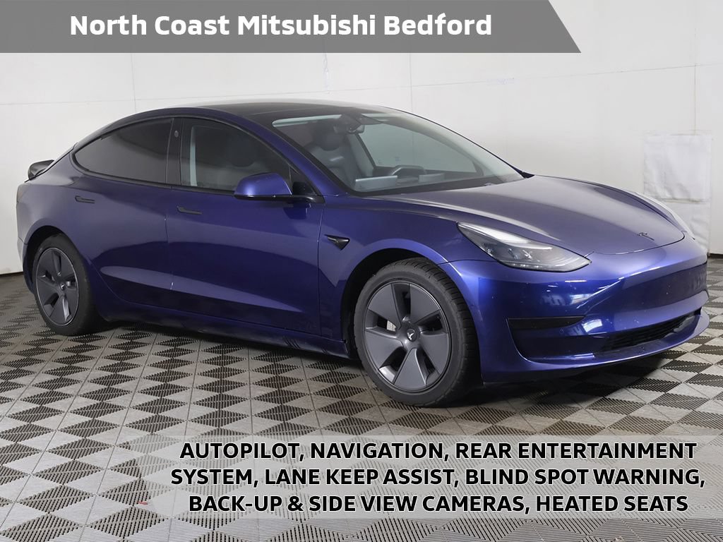 Used 2021 Tesla Model 3 Standard Range Plus RWD image 1