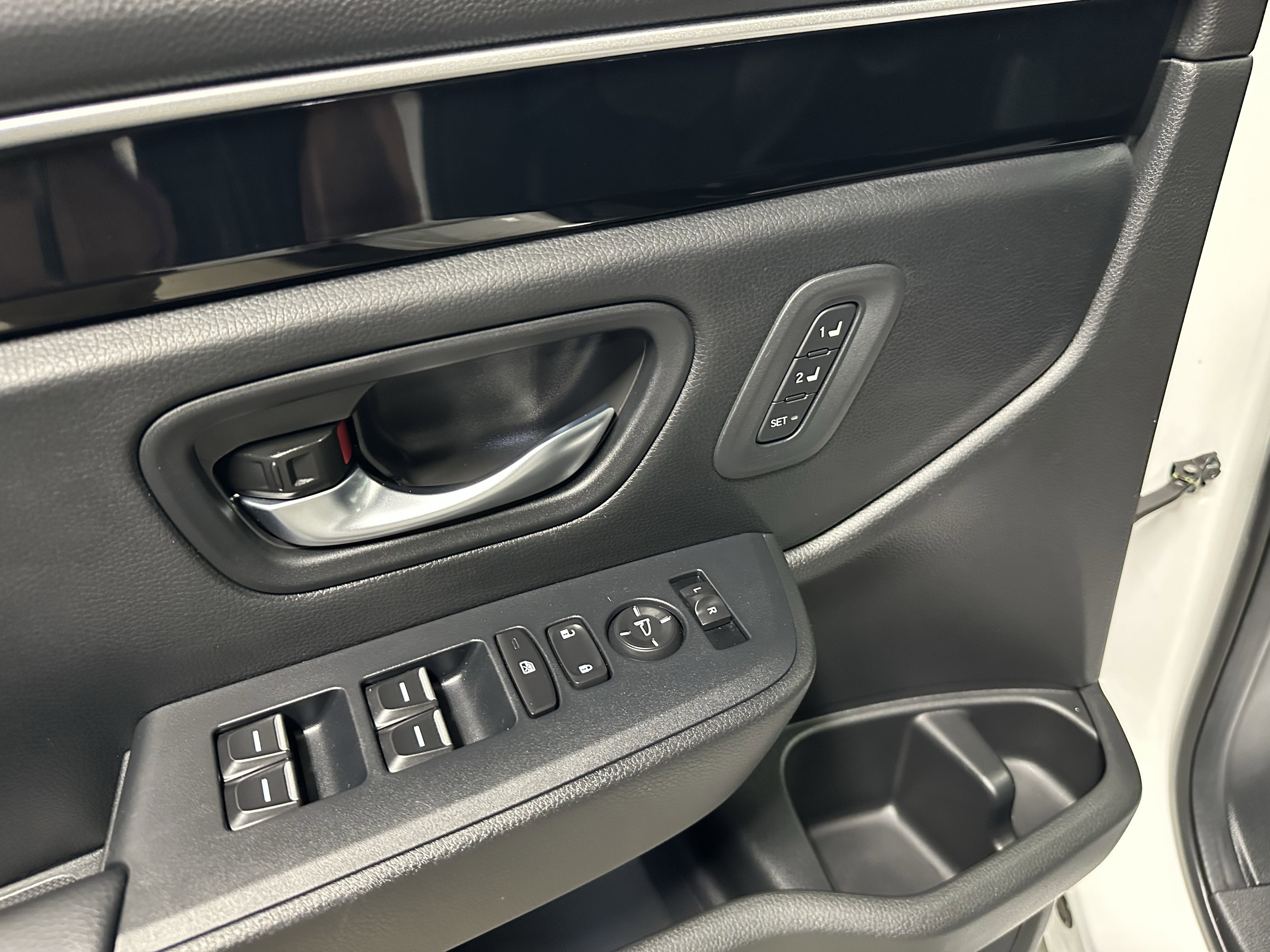 Used 2025 Honda Pilot Touring image 18