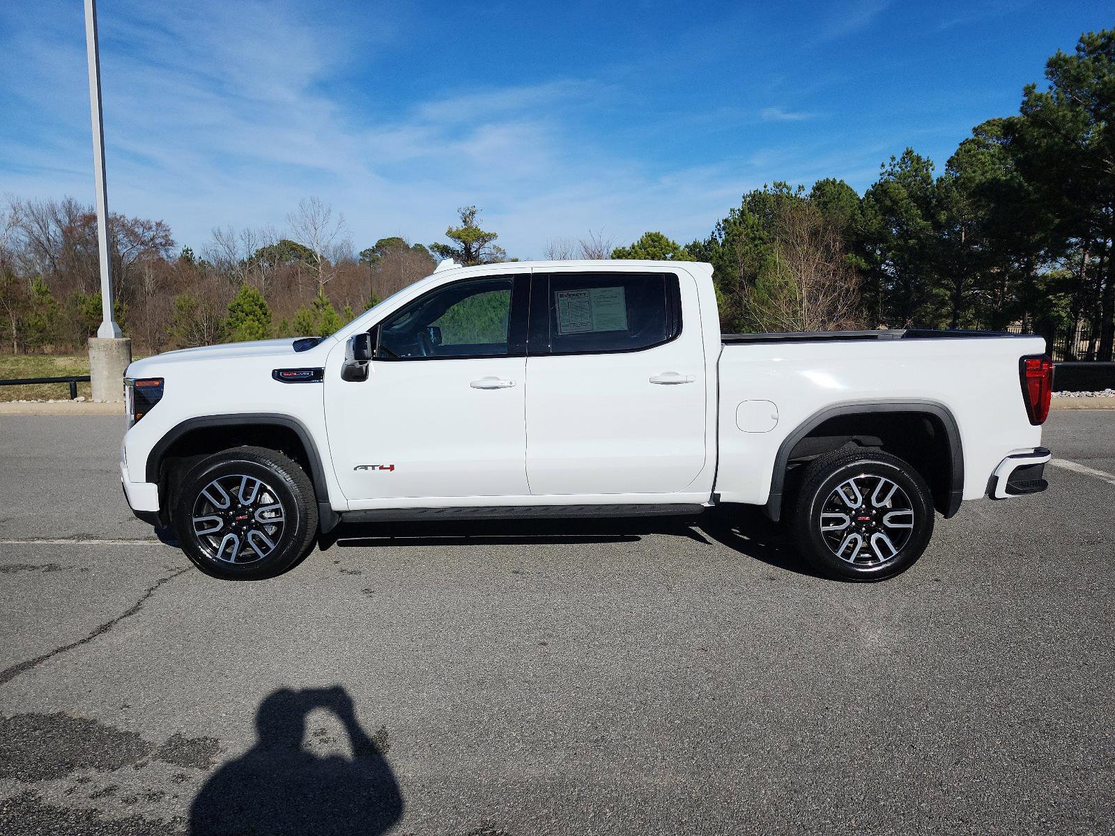 Certified 2023 GMC Sierra 1500 AT4 w/ AT4 Premium Package image 2