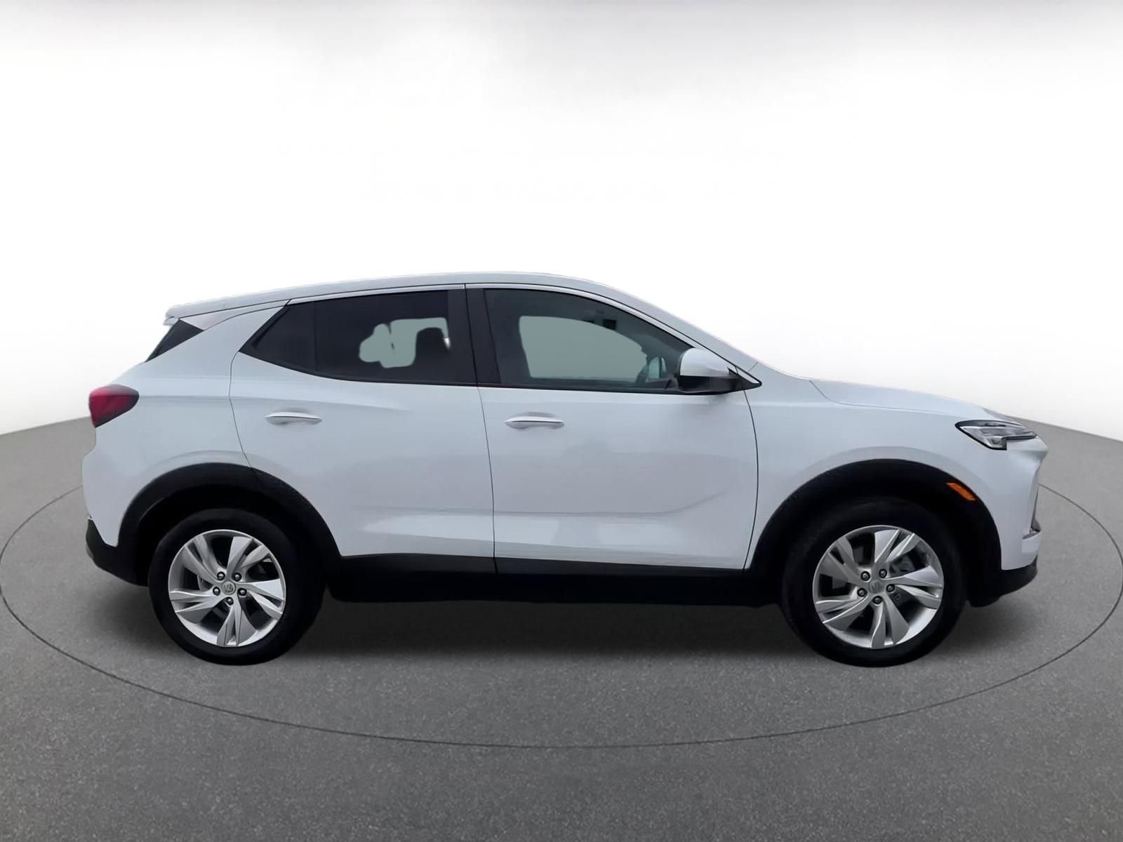 Used 2025 Buick Encore GX Preferred image 16