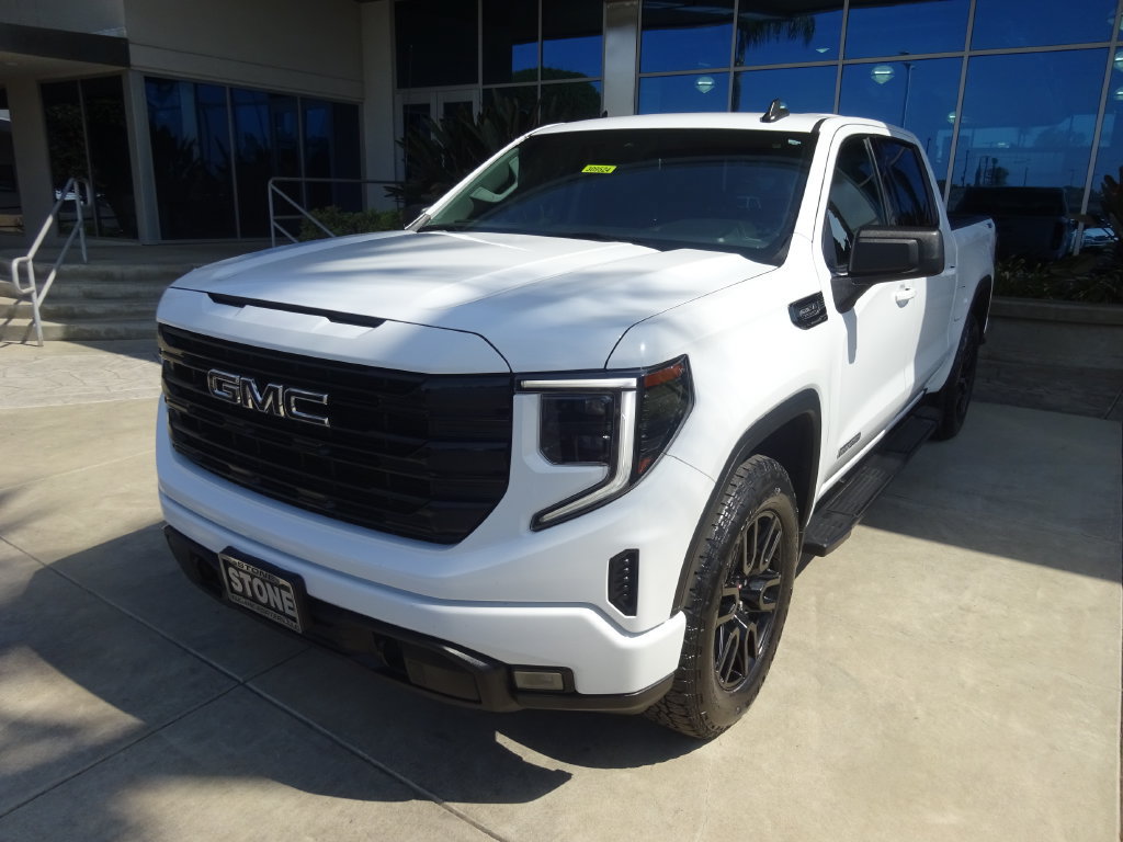 Certified 2023 GMC Sierra 1500 Elevation w/ LPO, Elevation Black Package AWD/4WD image 3