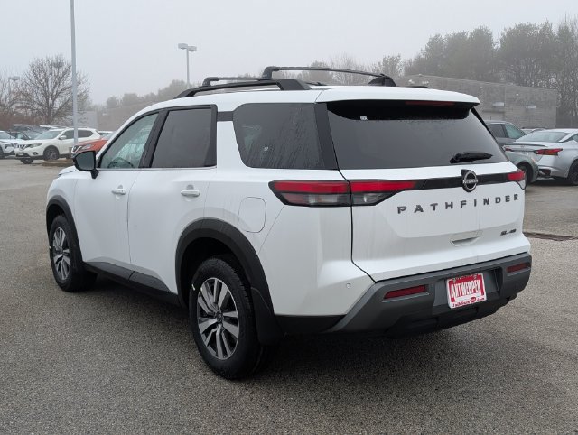 New 2026 Nissan Pathfinder SL AWD/4WD image 3