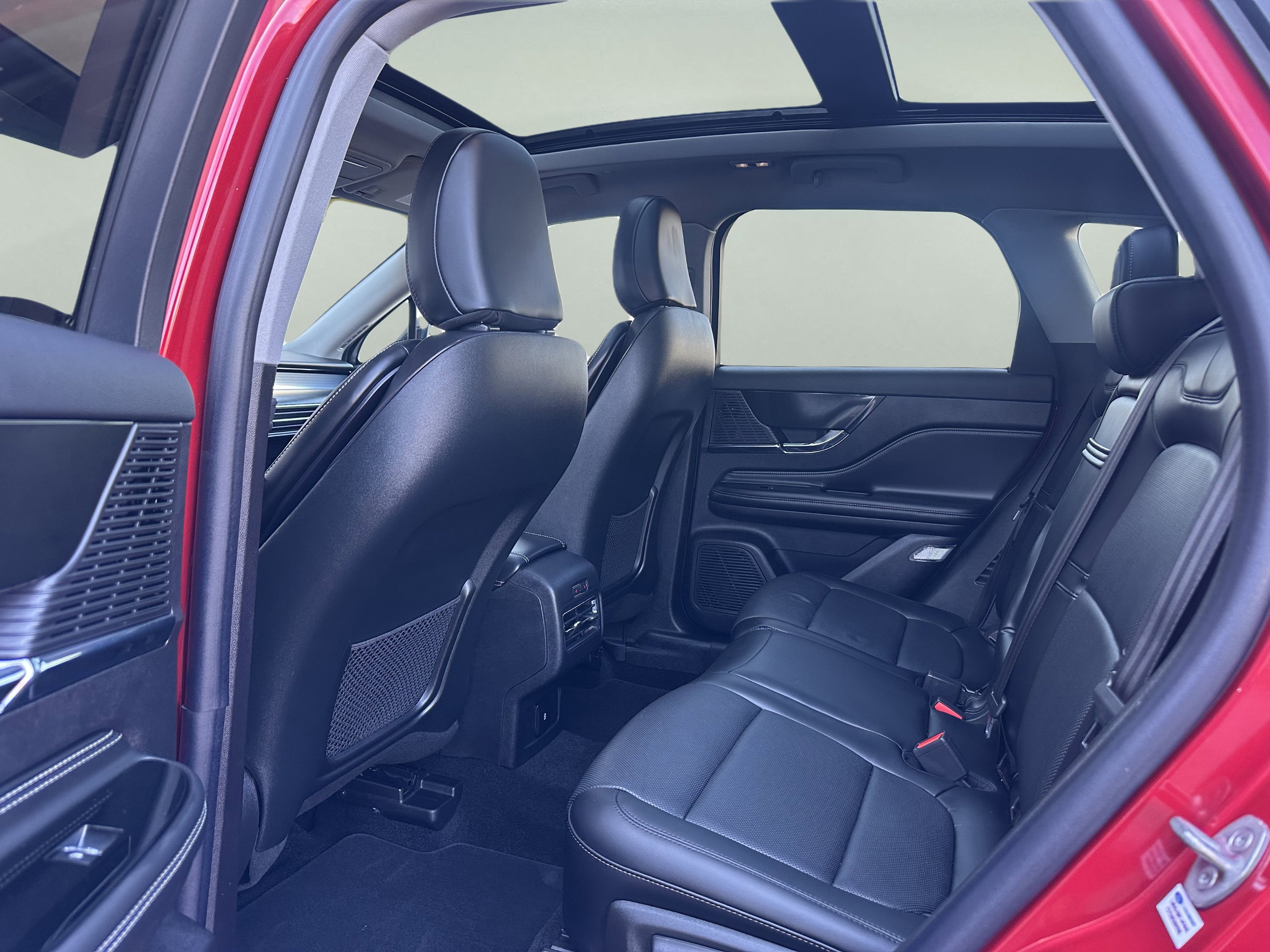 Used 2022 Lincoln Corsair AWD w/ Premium Package image 10