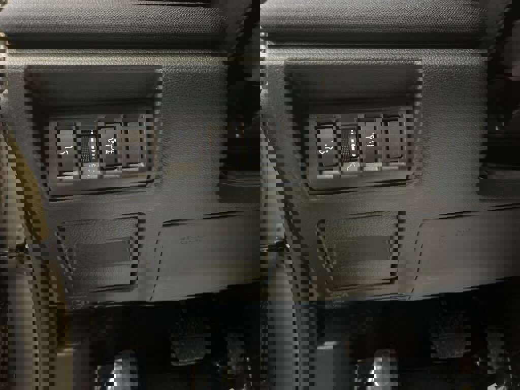 Certified 2025 Subaru Outback Premium w/ Popular Package #1A image 12