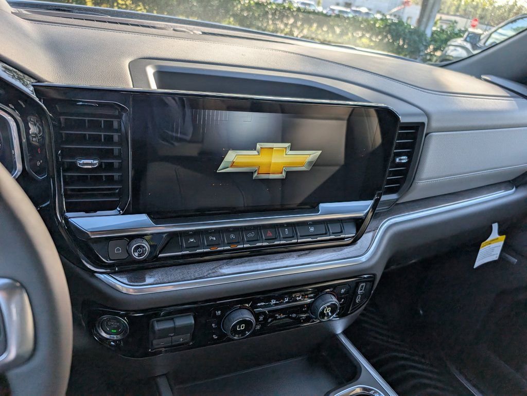 New 2026 Chevrolet Silverado 1500 LTZ w/ Technology Package RWD image 24