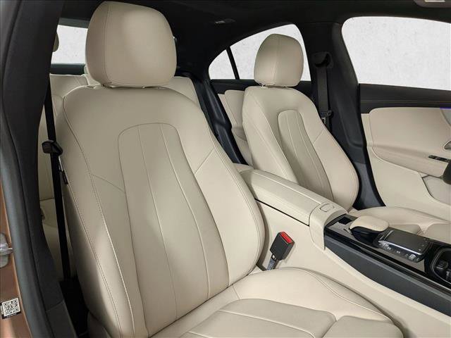 Used 2023 Mercedes-Benz CLA 250 image 23