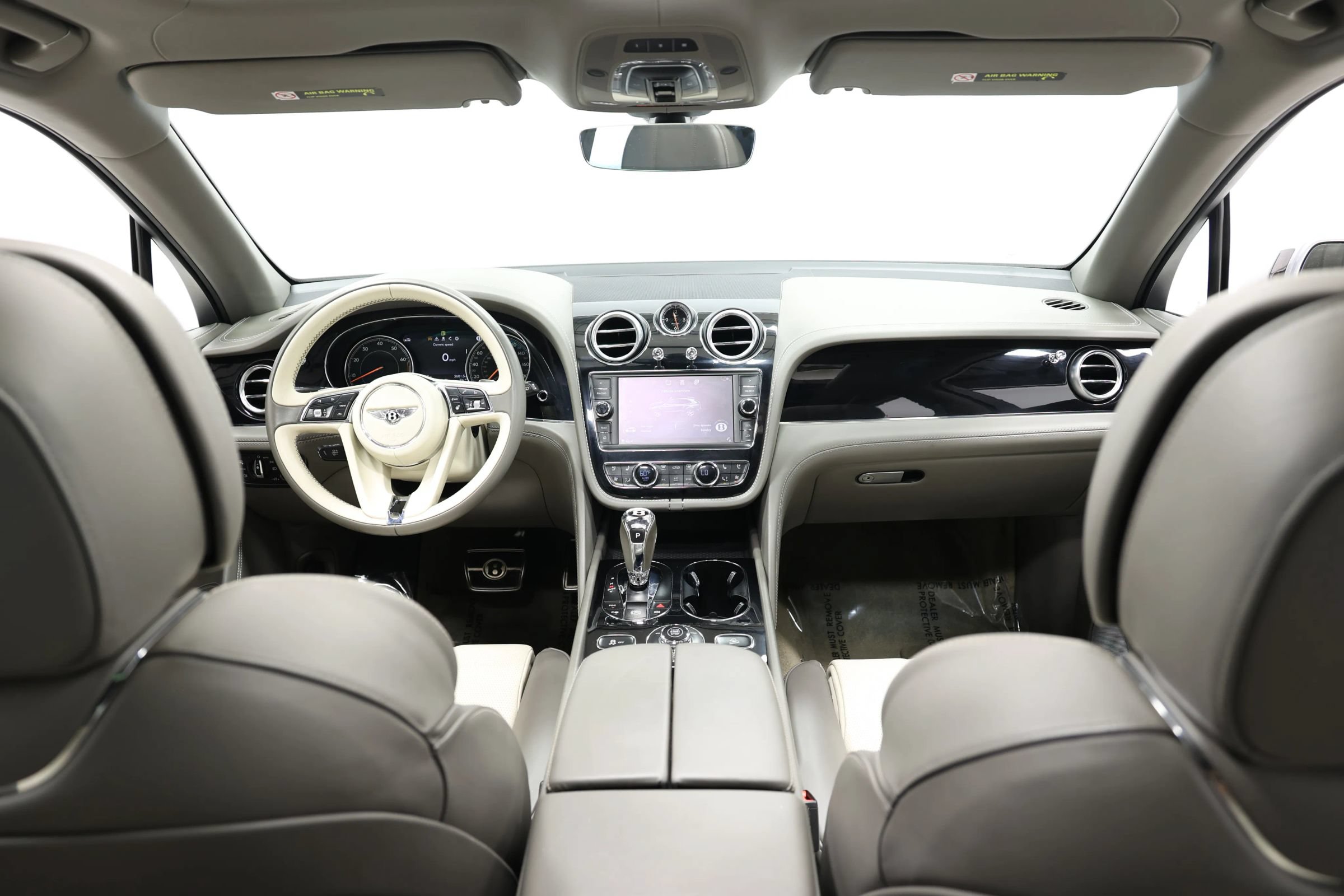 Used 2018 Bentley Bentayga Onyx Edition AWD/4WD image 33