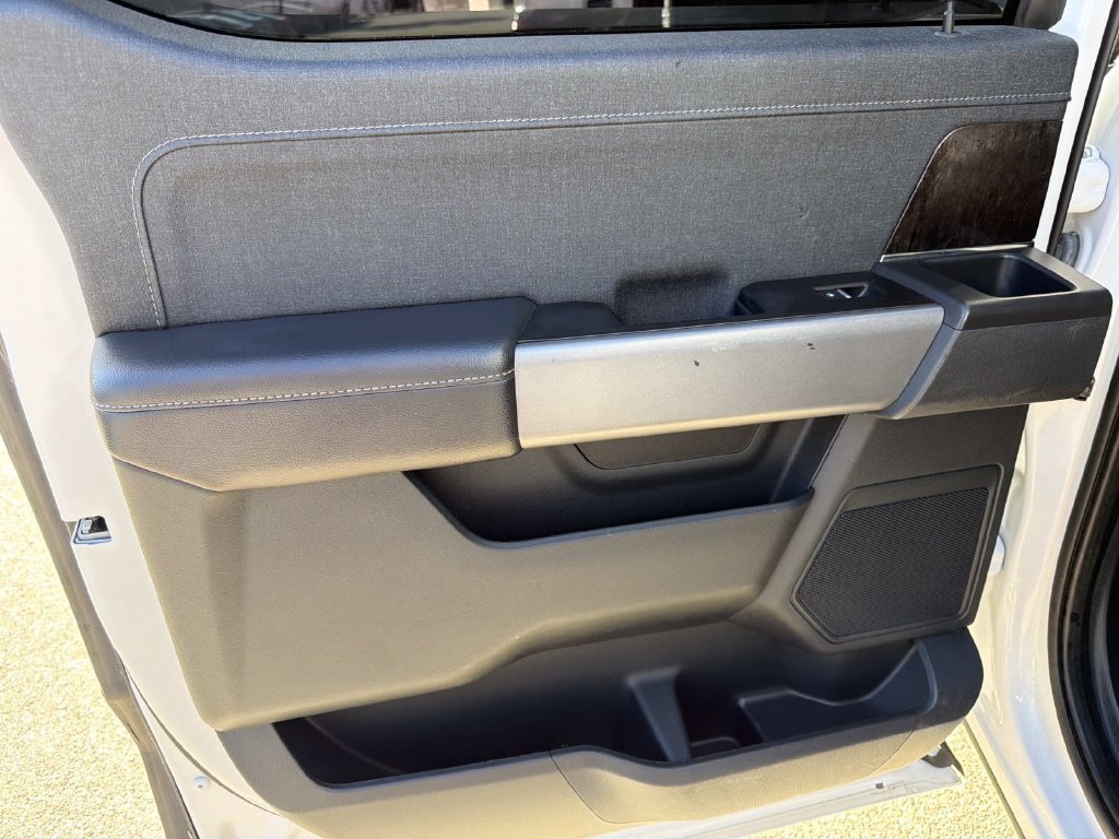 Used 2021 Ford F150 Lariat RWD image 11
