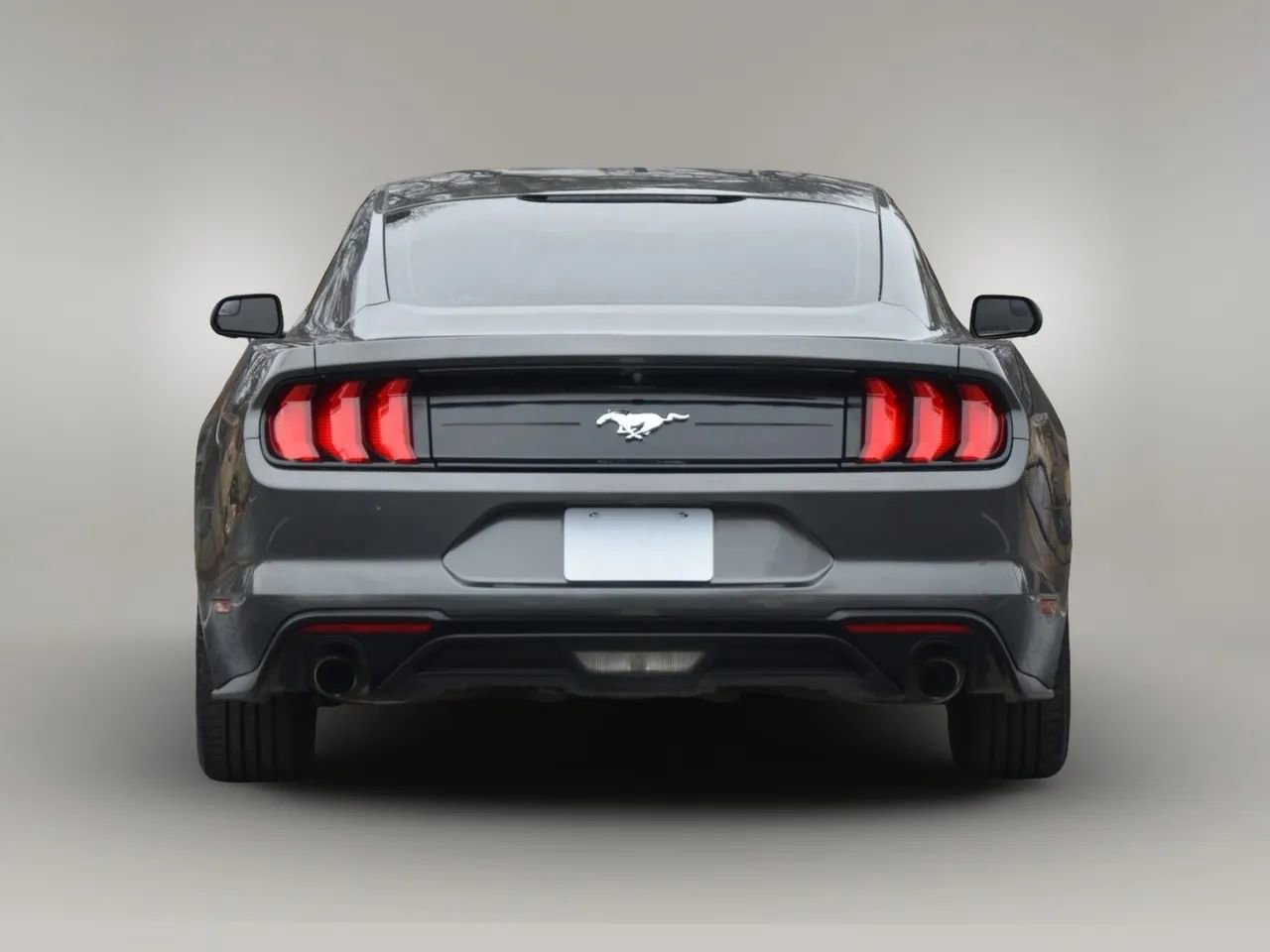 Used 2018 Ford Mustang Coupe image 18