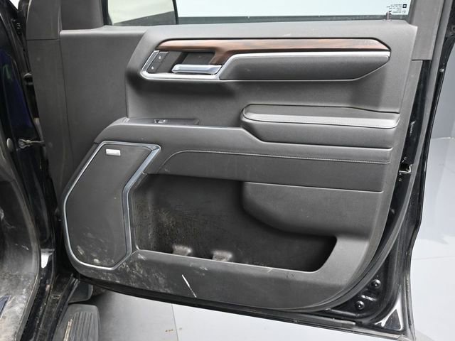 Used 2022 GMC Sierra 1500 SLT w/ SLT Convenience Package AWD/4WD image 17