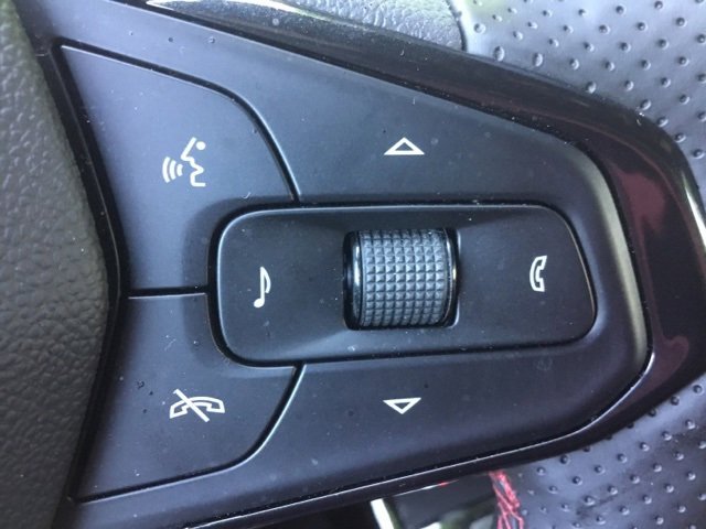 Used 2025 Chevrolet Trax RS w/ Driver Confidence Package image 11