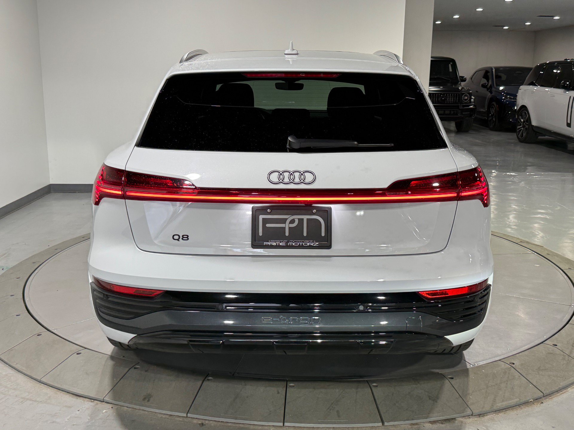 Used 2024 Audi Q8 e-tron Premium Plus w/ Premium Plus Package AWD/4WD image 13
