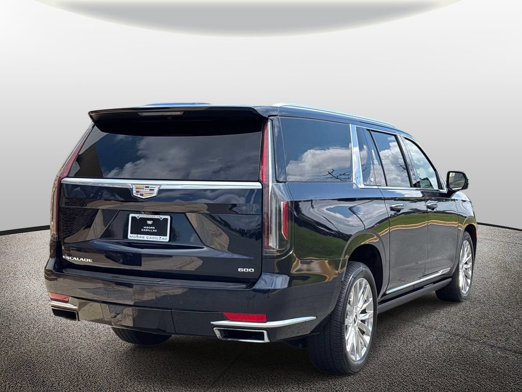 Used 2021 Cadillac Escalade ESV Premium Luxury w/ Driver Assist Tech Package AWD/4WD image 2