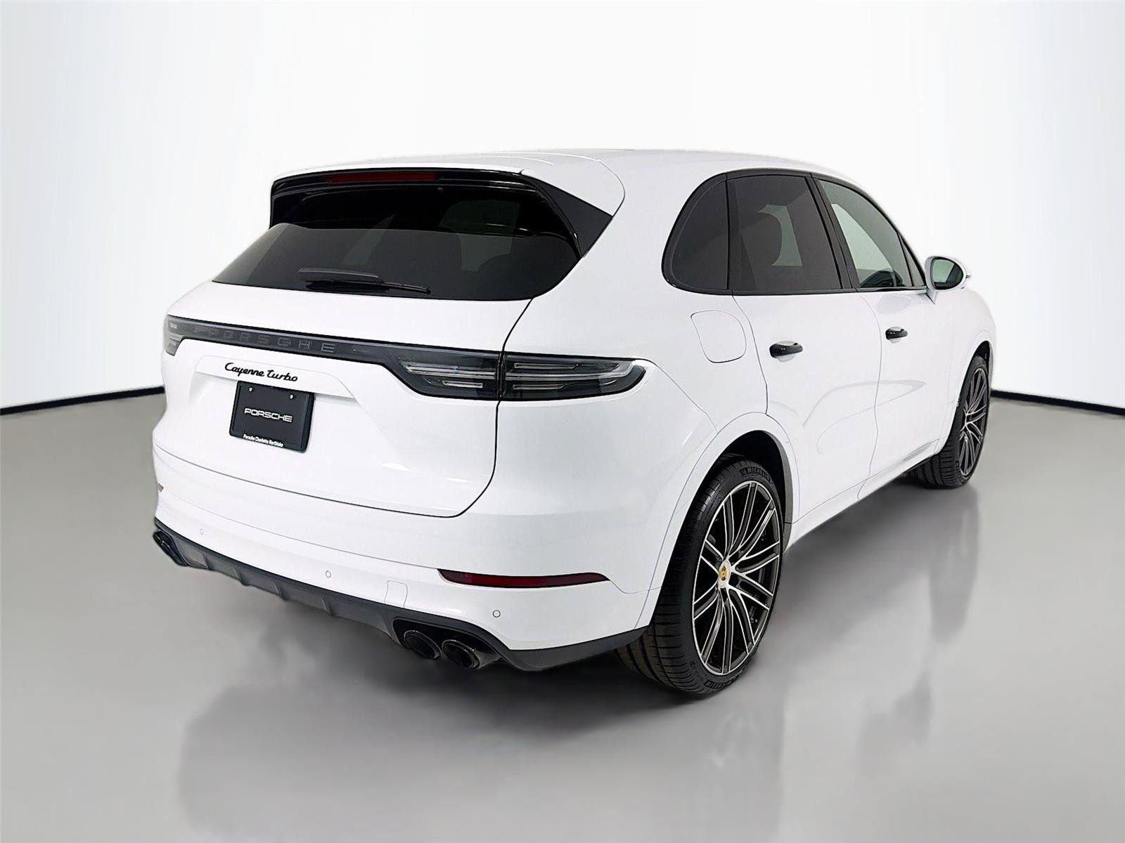 Used 2022 Porsche Cayenne Turbo AWD/4WD image 26