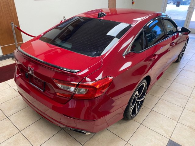 Used 2021 Honda Accord Sport image 2