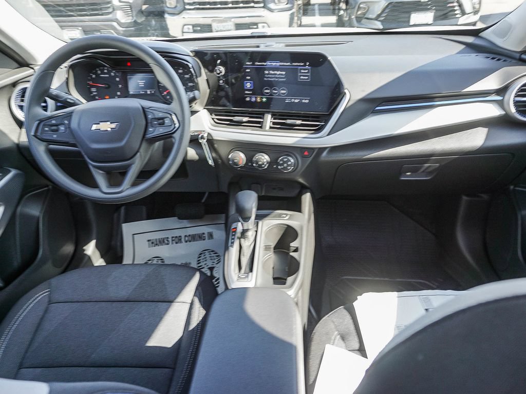 New 2026 Chevrolet Trax LS w/ LS Convenience Package FWD image 14