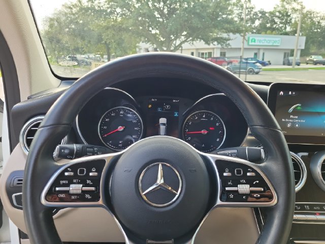 Used 2022 Mercedes-Benz GLC 300 4MATIC image 24
