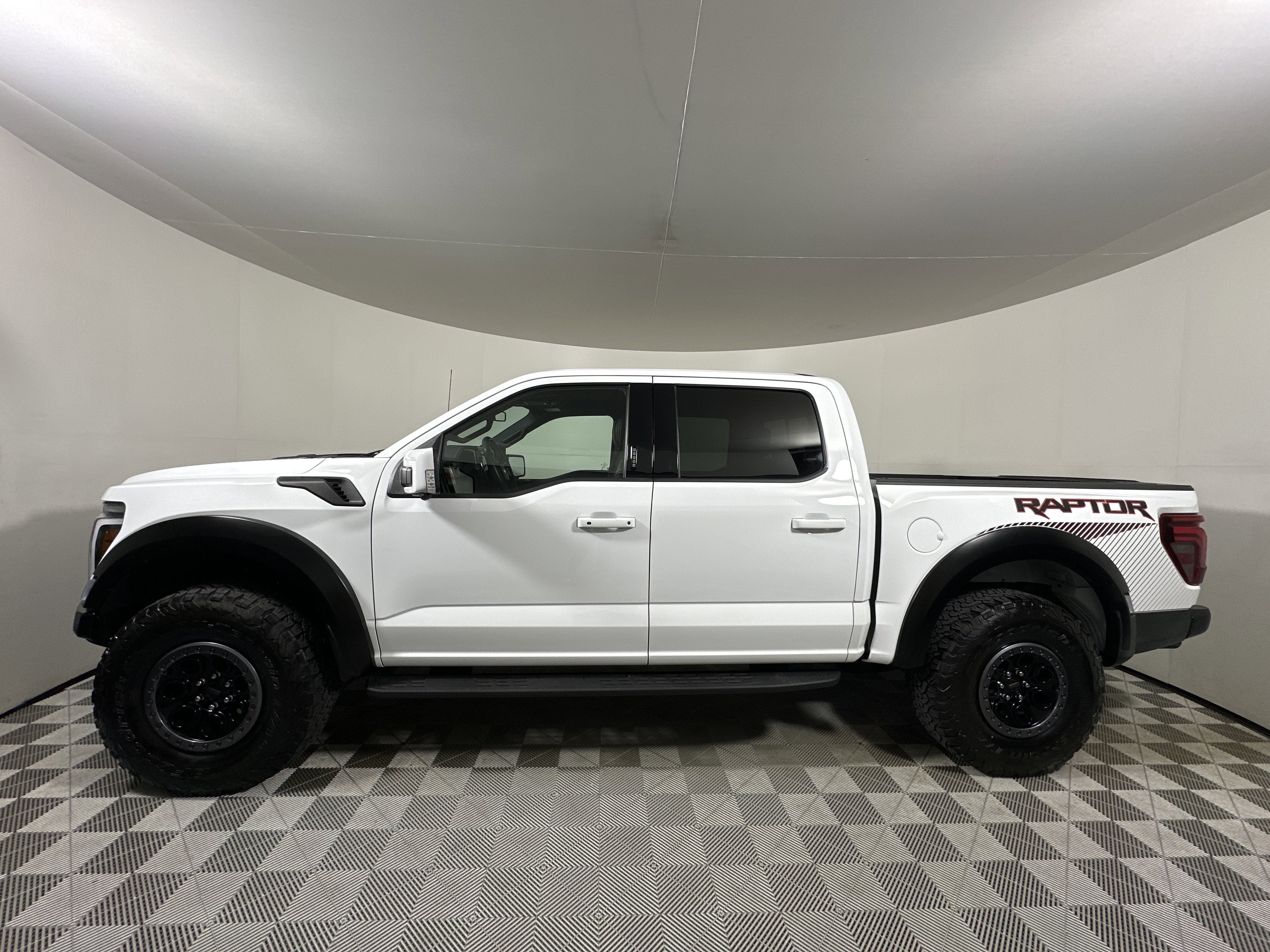 Certified 2024 Ford F150 Raptor image 4