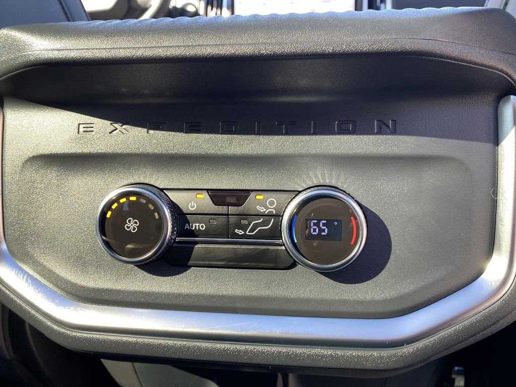 New 2025 Ford Expedition Max Active image 44