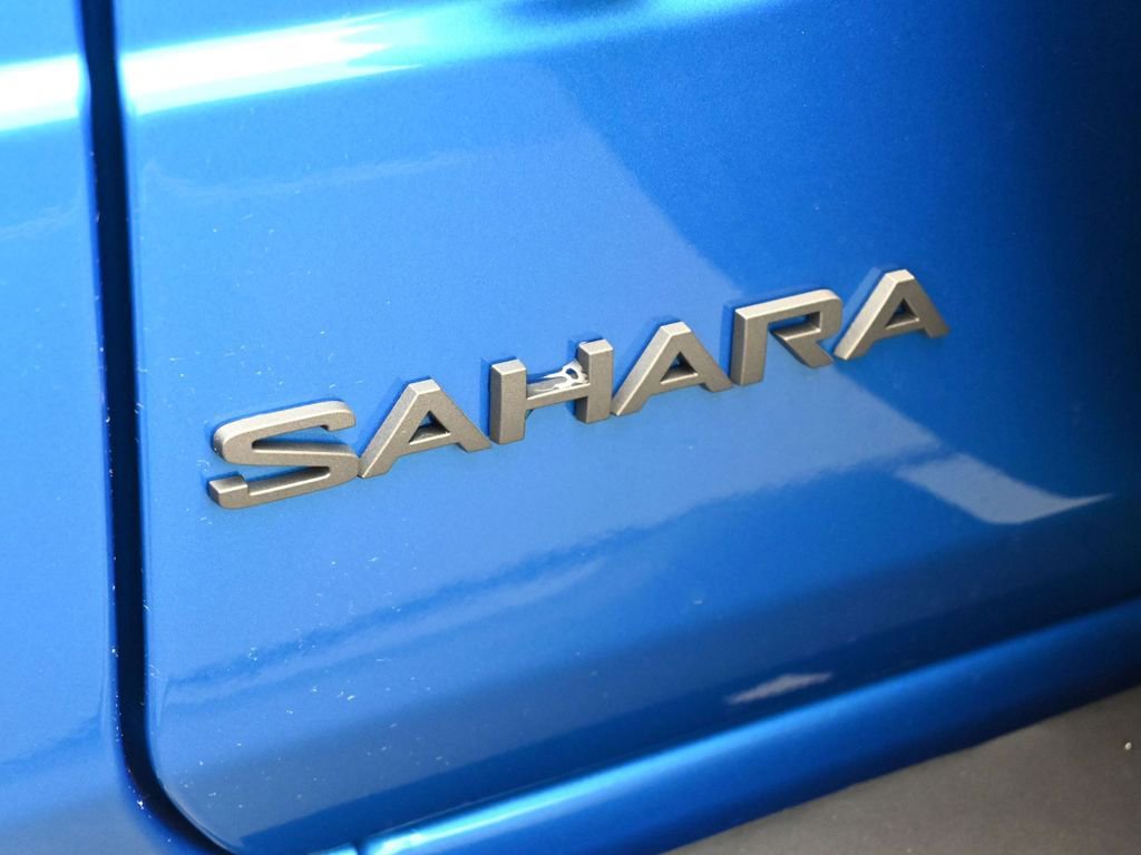 Used 2025 Jeep Wrangler Unlimited Sahara AWD/4WD image 33