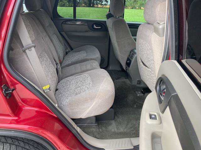 Used 2004 GMC Envoy SLE w/ Preferred Equipment Group image 35