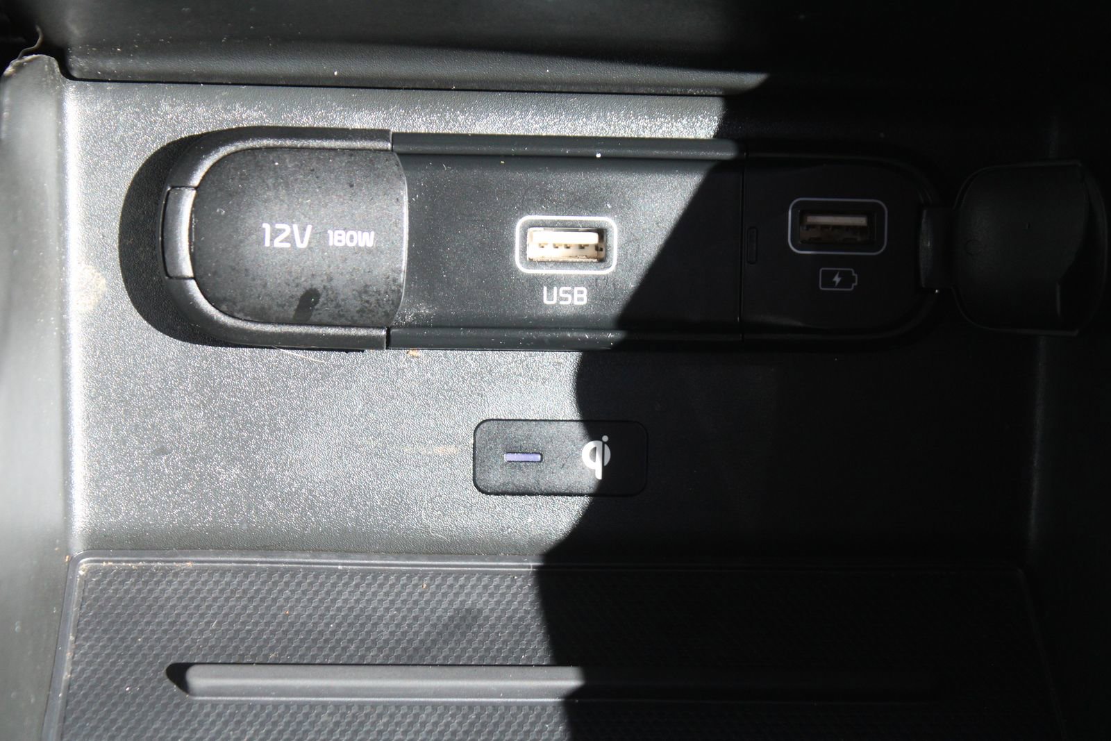 Certified 2022 Kia Telluride S image 40