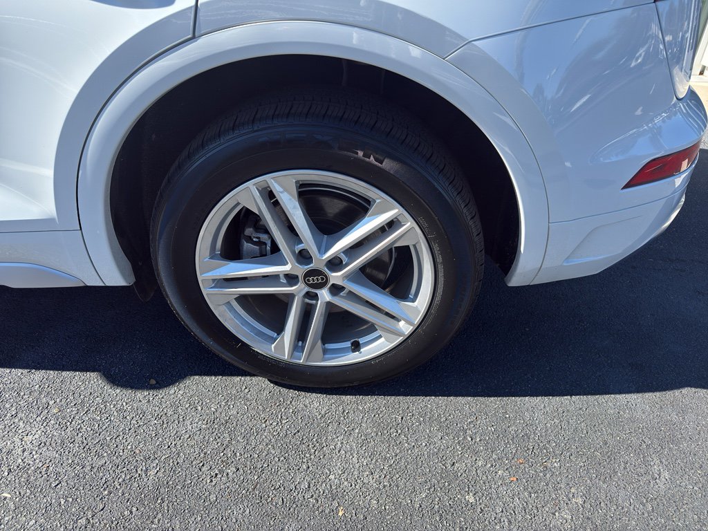 Used 2023 Audi Q5 e Premium Plus w/ Premium Plus Package image 7