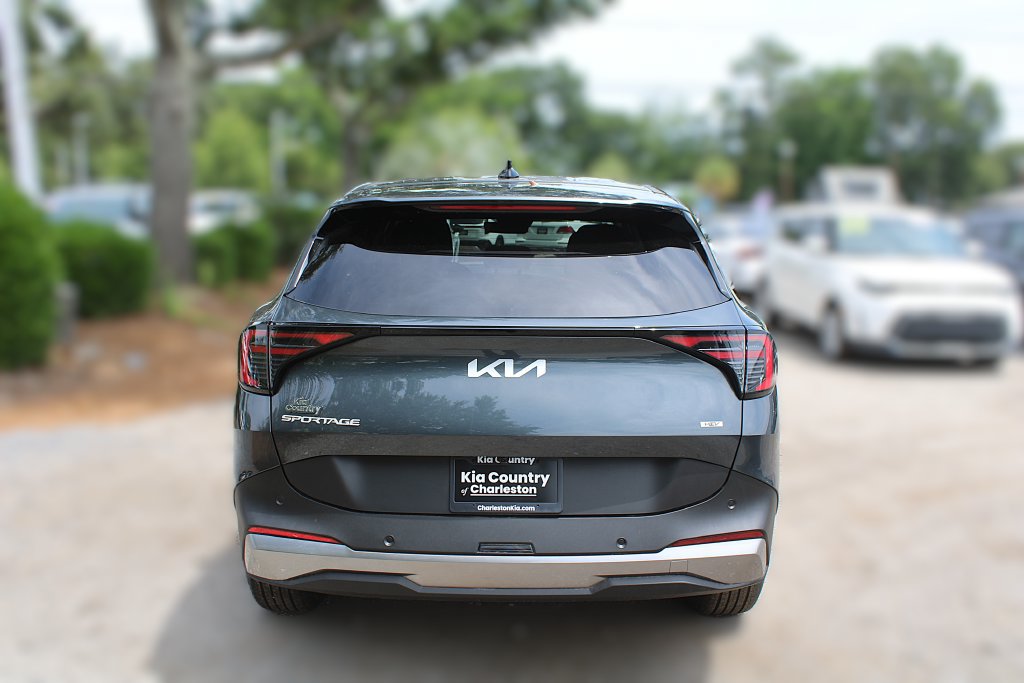 New 2027 Kia Sportage LX FWD image 8