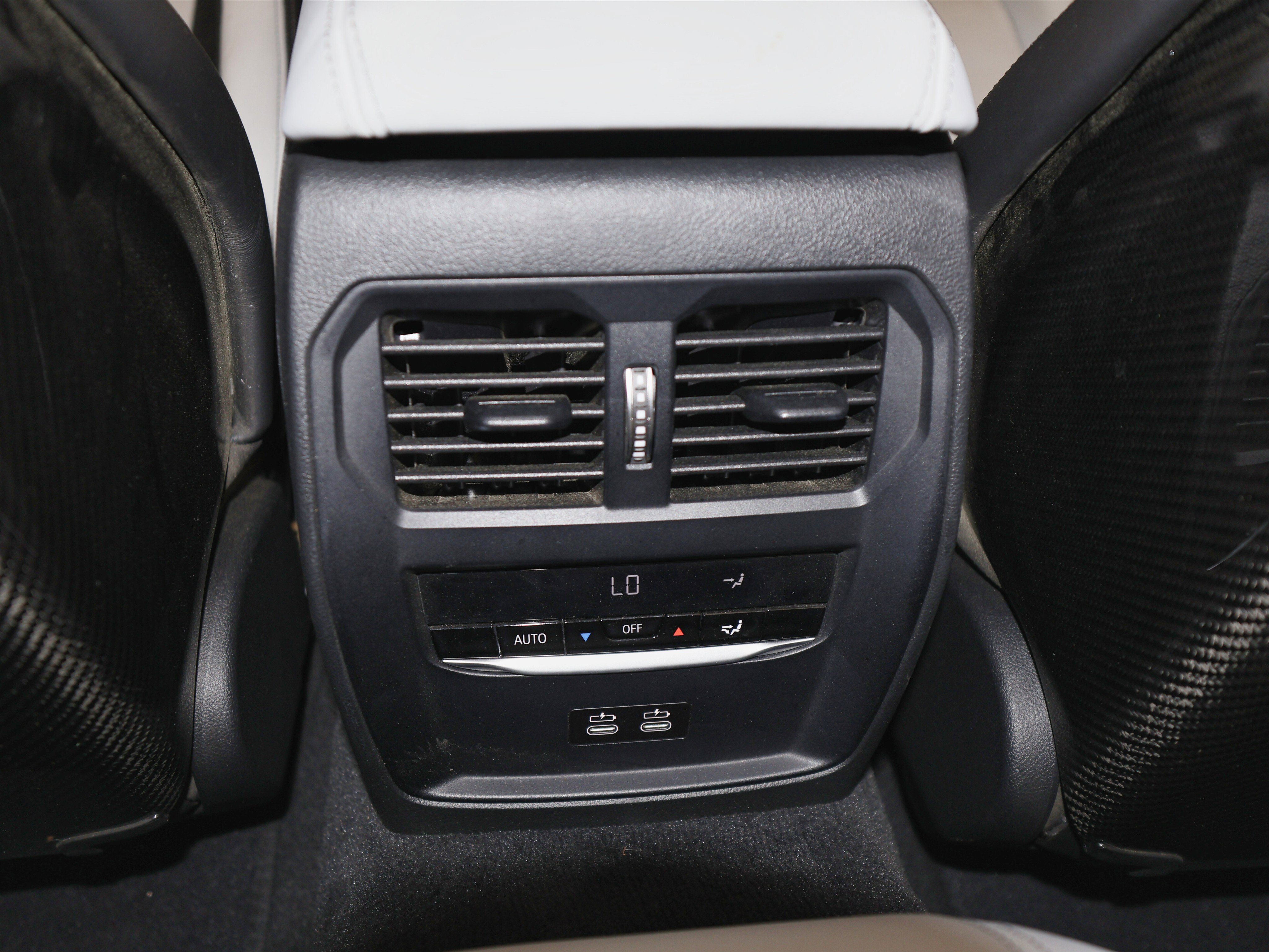 Used 2022 BMW M4 xDrive Competition image 30