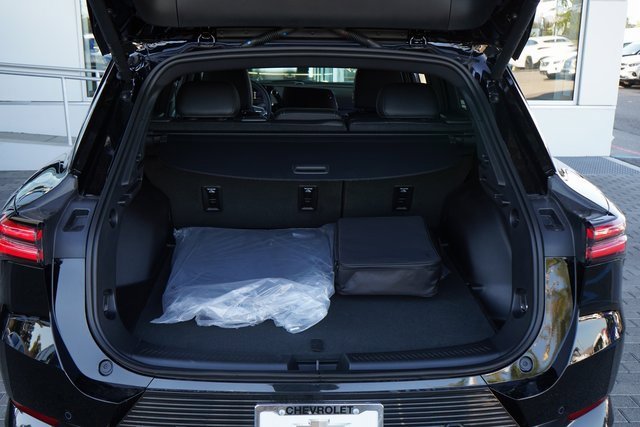 New 2025 Chevrolet Equinox EV LT image 8