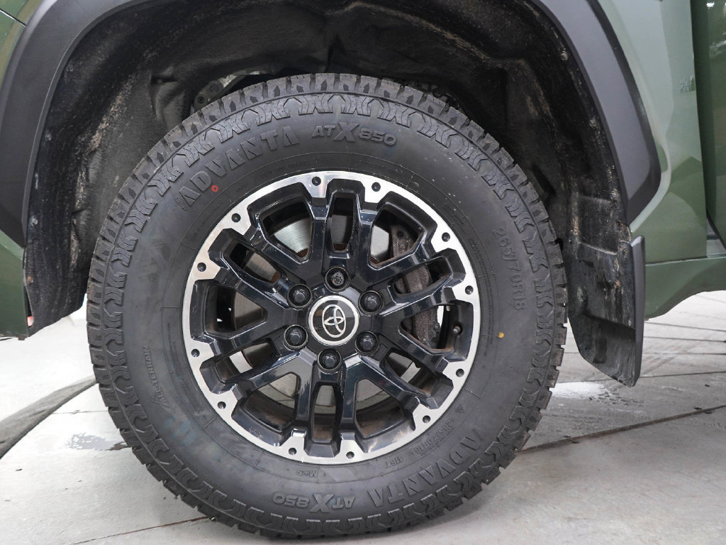 Used 2023 Toyota Tundra Limited AWD/4WD image 31