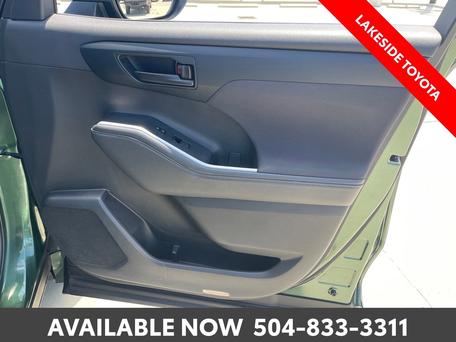 Used 2023 Toyota Highlander L FWD image 17
