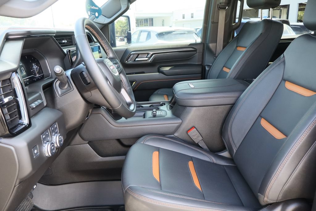 Certified 2025 GMC Sierra 2500 AT4 w/ AT4 Premium Plus Package AWD/4WD image 24