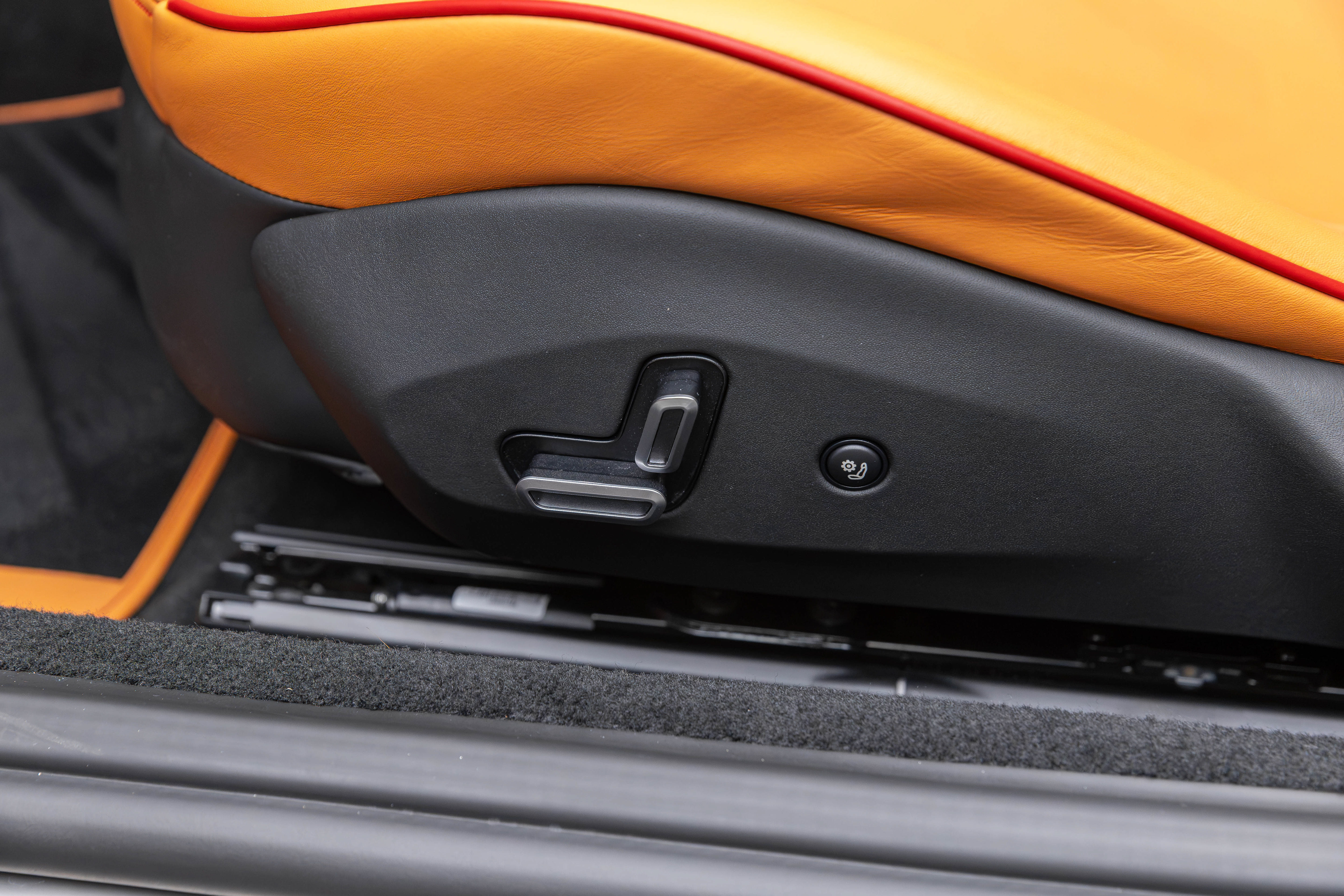 Used 2022 Ferrari Portofino M RWD image 23
