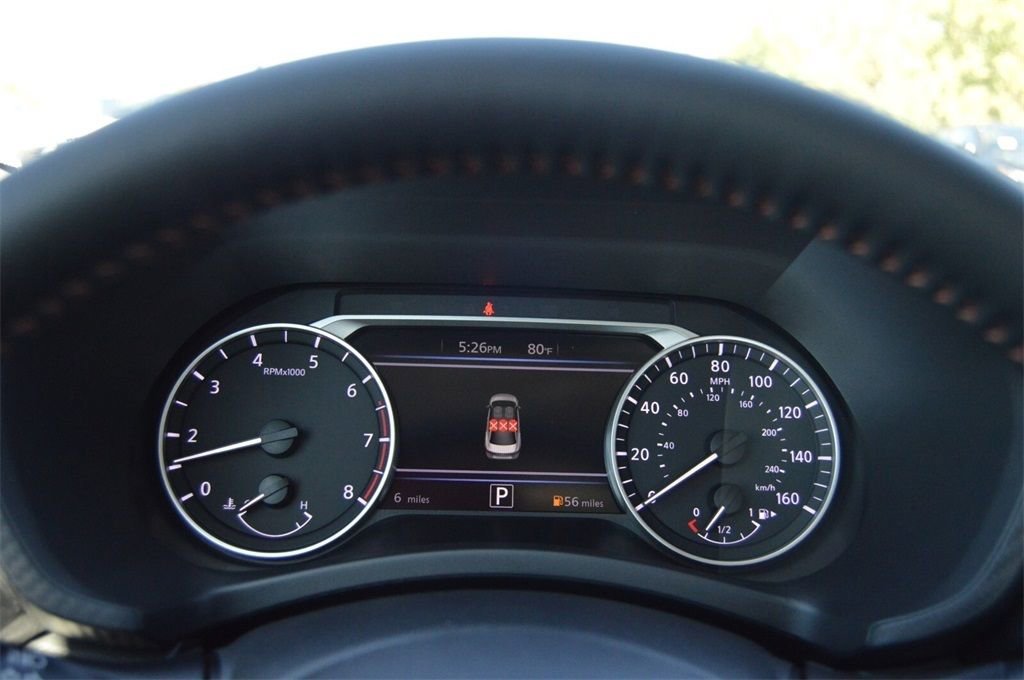 Used 2025 Nissan Sentra SR w/ SR Premium Package image 23