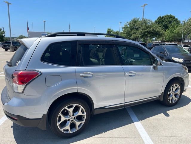 Used 2017 Subaru Forester 2.5i Touring AWD/4WD image 3