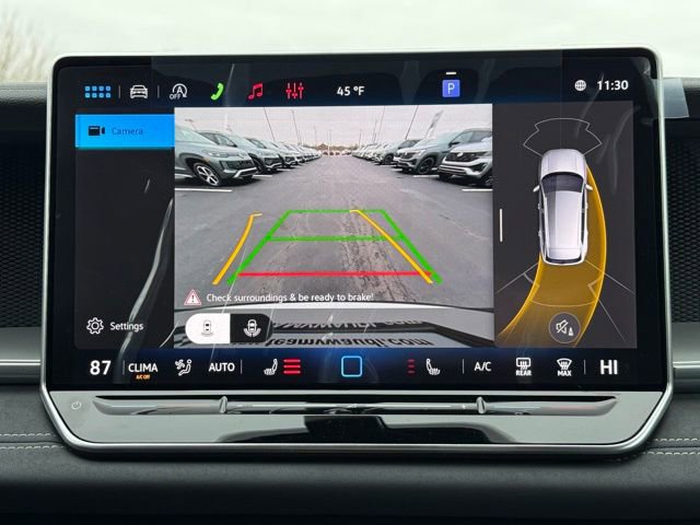 New 2026 Volkswagen Tiguan SE R-Line AWD/4WD image 16