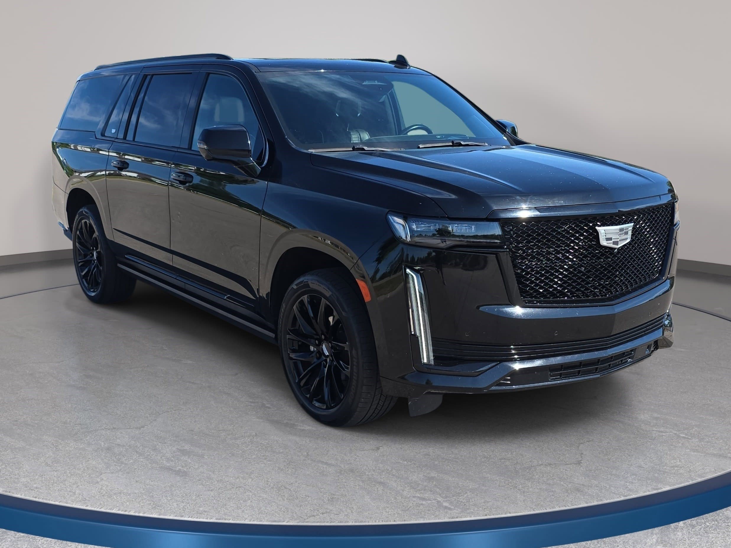 Used 2021 Cadillac Escalade ESV Sport Platinum w/ Heavy-Duty Trailer Package AWD/4WD image 3