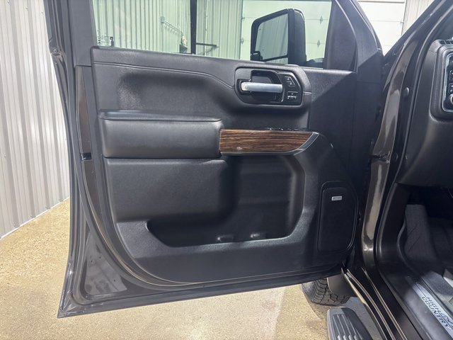 Used 2021 Chevrolet Silverado 3500 High Country image 14