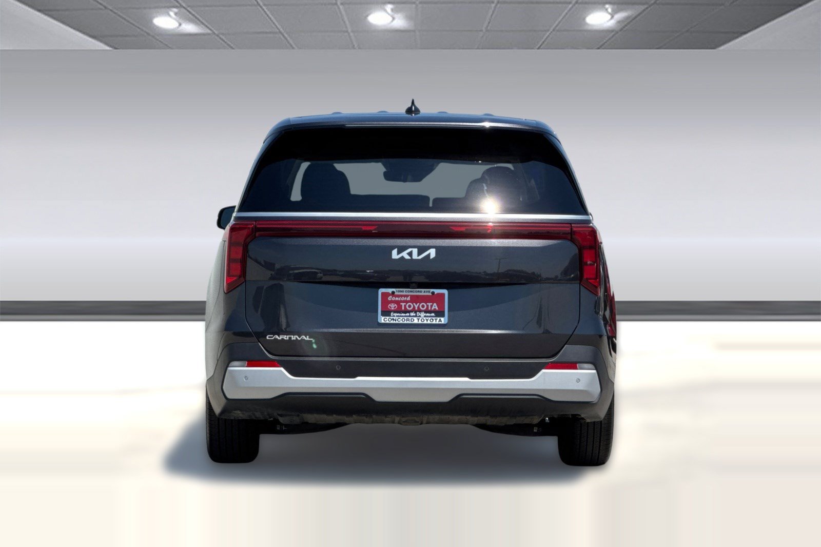Used 2026 Kia Carnival FWD image 10