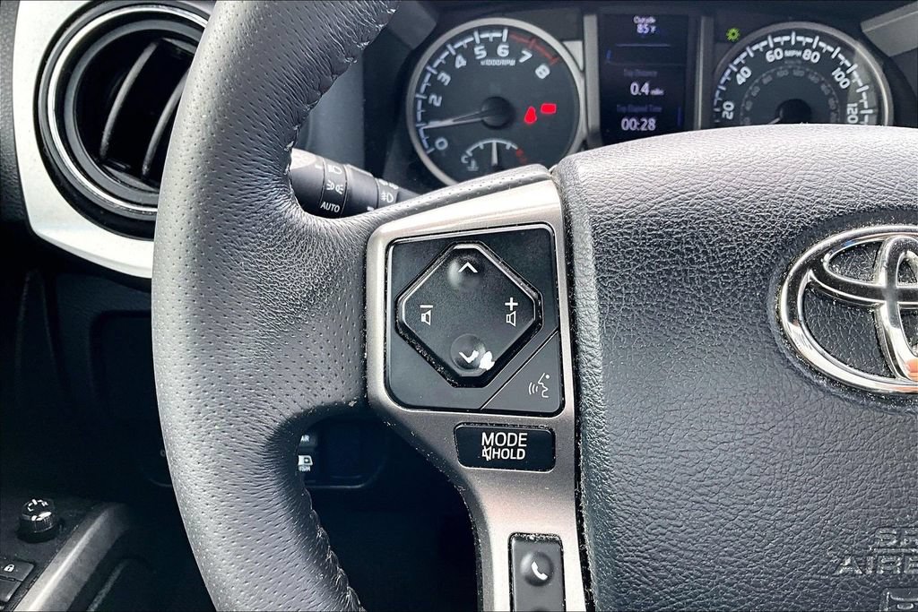 Used 2017 Toyota Tacoma Limited RWD image 20