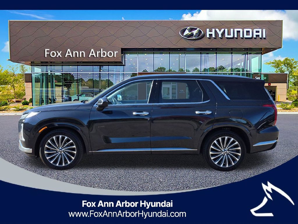 Certified 2023 Hyundai Palisade Calligraphy AWD/4WD image 2