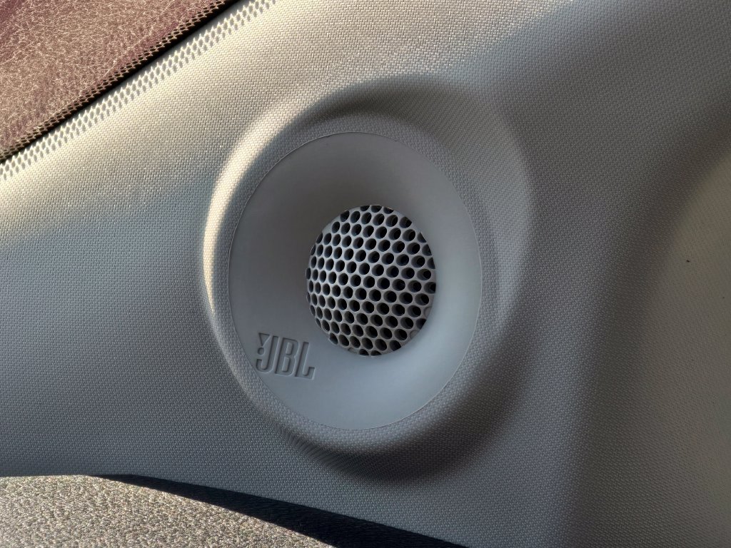 New 2026 Toyota Sienna XLE FWD image 7