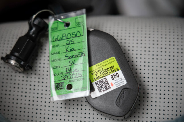 Used 2025 Kia Sorento SX FWD image 24
