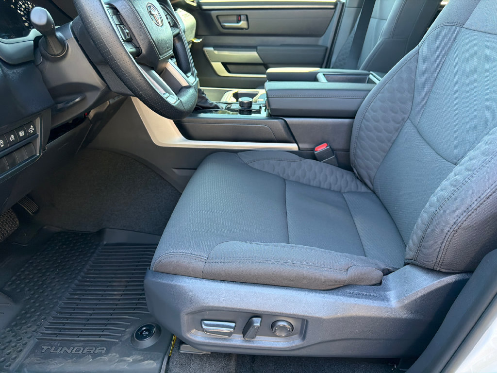 New 2026 Toyota Tundra SR5 w/ SR5 Convenience Package RWD image 11